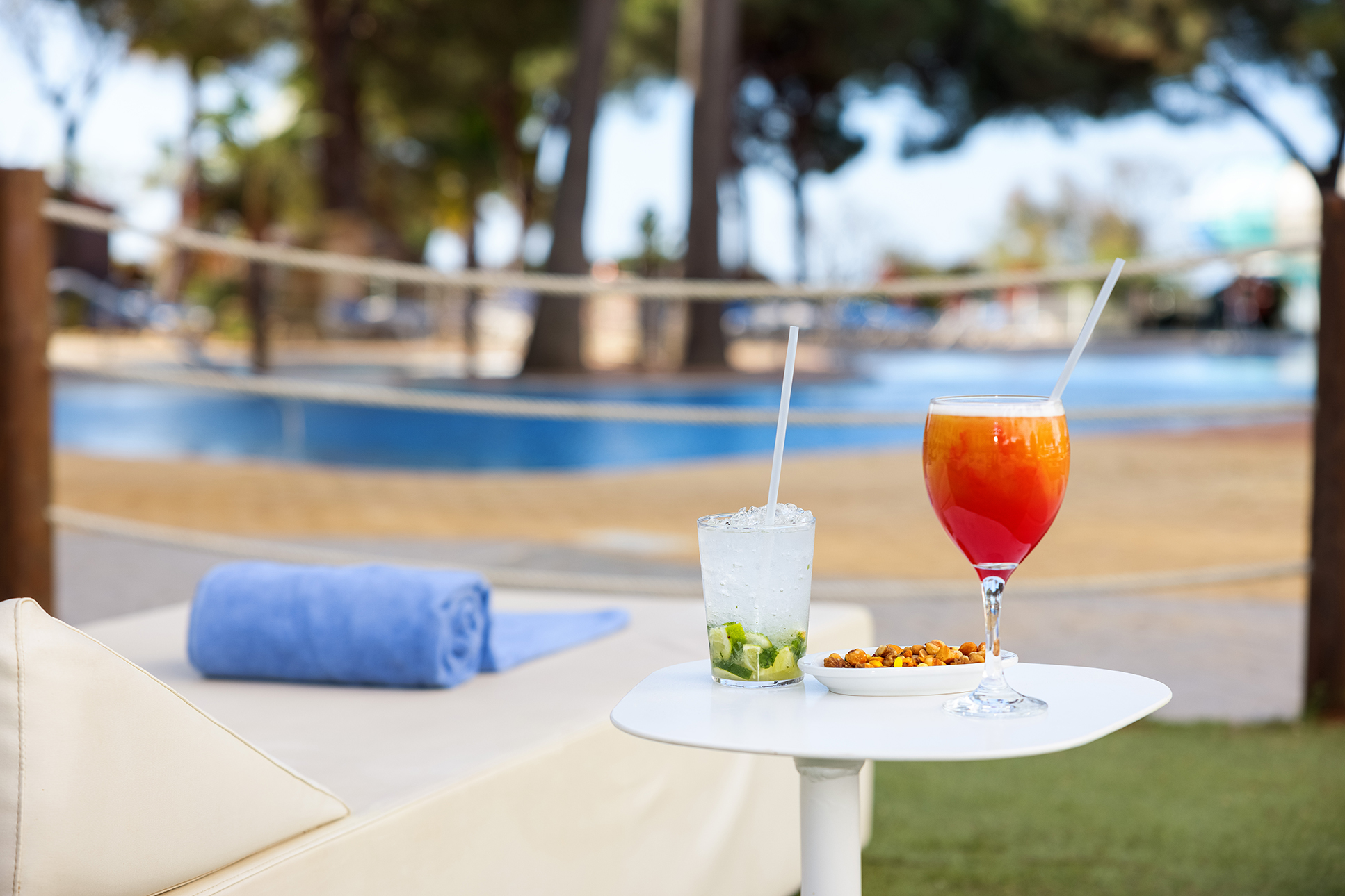 004_alta_playacartaya Royal Service.jpg